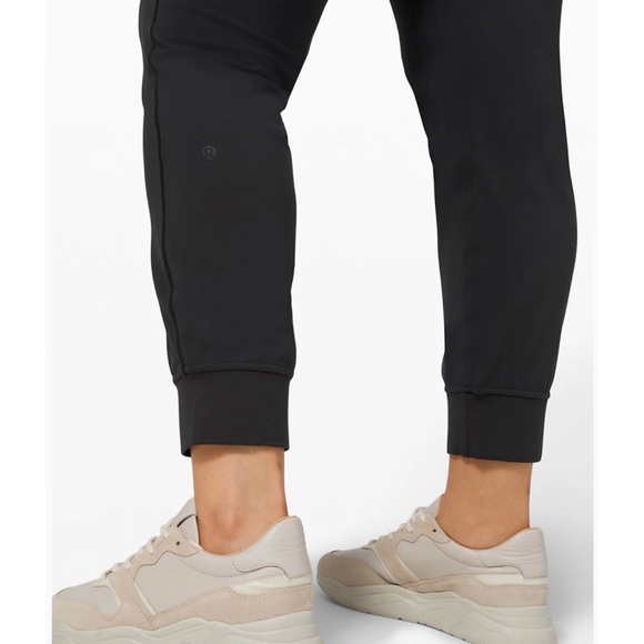✨Sold✨Lululemon Ready to Rulu Jogger 29” Black - Picture 4 of 5